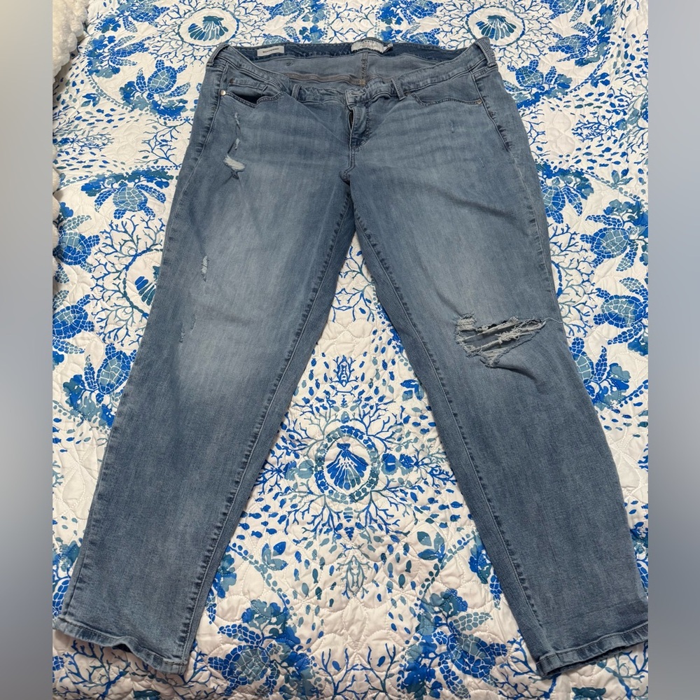 Torrid Boyfriend Jeans 24R